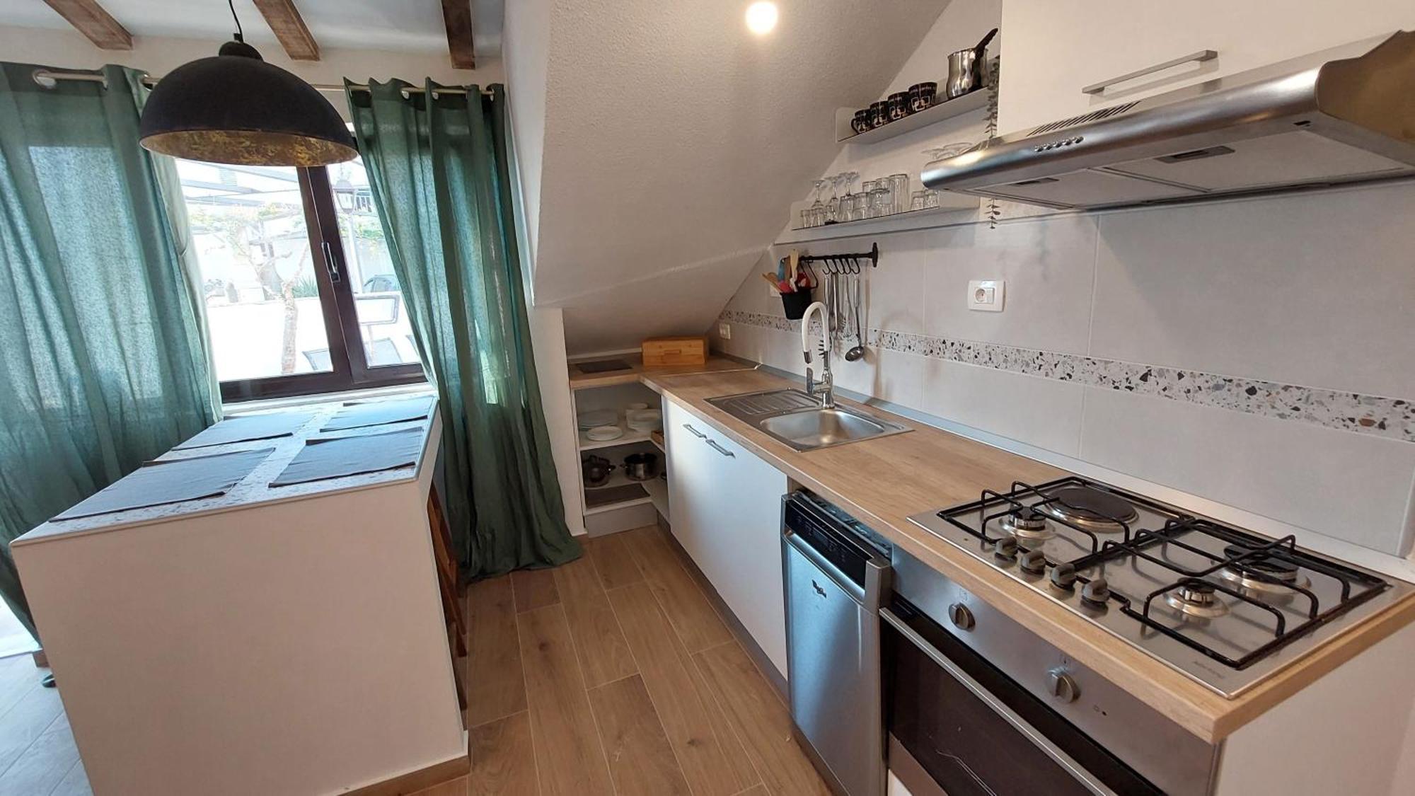 Apartment Jelsa 5703A Экстерьер фото